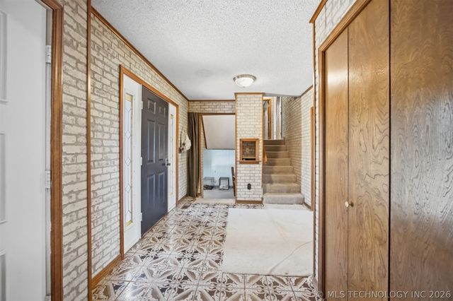 431 E Epley Drive, Longtown, OK 74462