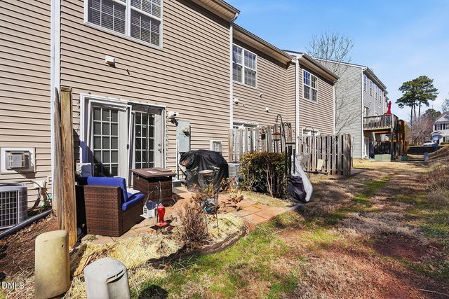 2717 Wyntercrest Lane, Durham, NC 27713