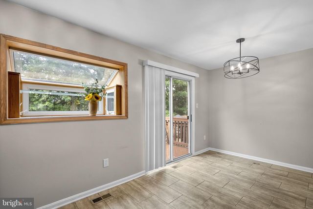 14122 OAKPOINTE DR, Laurel, MD 20707