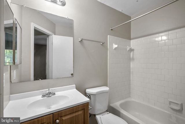 14122 OAKPOINTE DR, Laurel, MD 20707