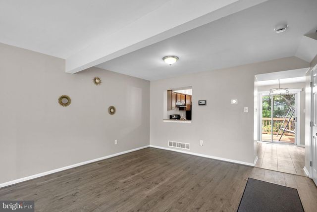 14122 OAKPOINTE DR, Laurel, MD 20707