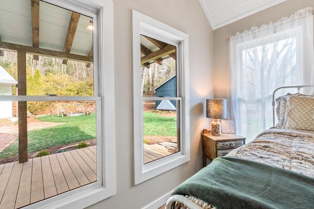 8679 Lakewood Hwy, Mineral Bluff, GA 30559