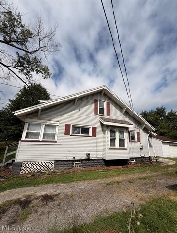 908 Palmyra Road SW, Warren, OH 44485