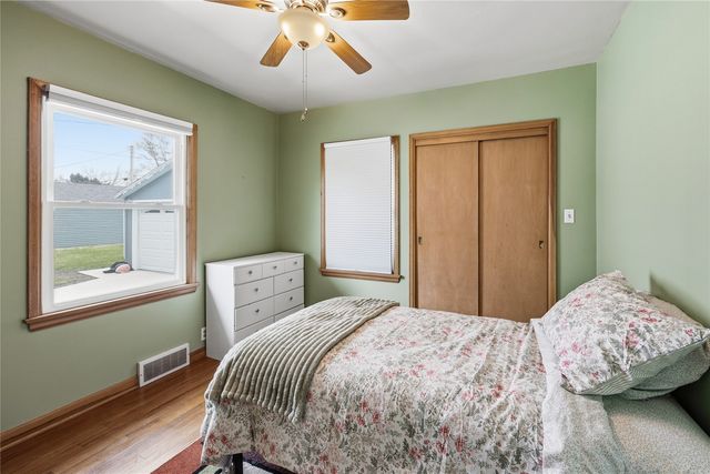 2400 12th Avenue SE, Cedar Rapids, IA 52403