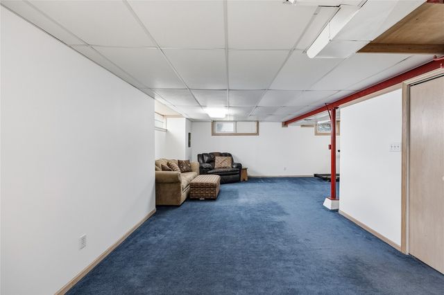 2400 12th Avenue SE, Cedar Rapids, IA 52403