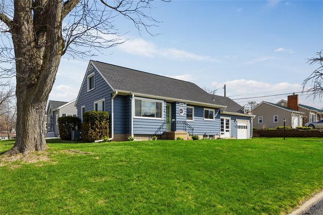 2400 12th Avenue SE, Cedar Rapids, IA 52403