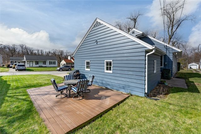 2400 12th Avenue SE, Cedar Rapids, IA 52403