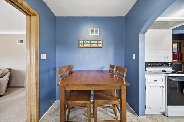 2400 12th Avenue SE, Cedar Rapids, IA 52403