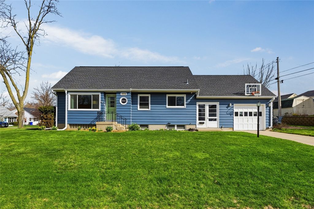2400 12th Avenue SE, Cedar Rapids, IA 52403