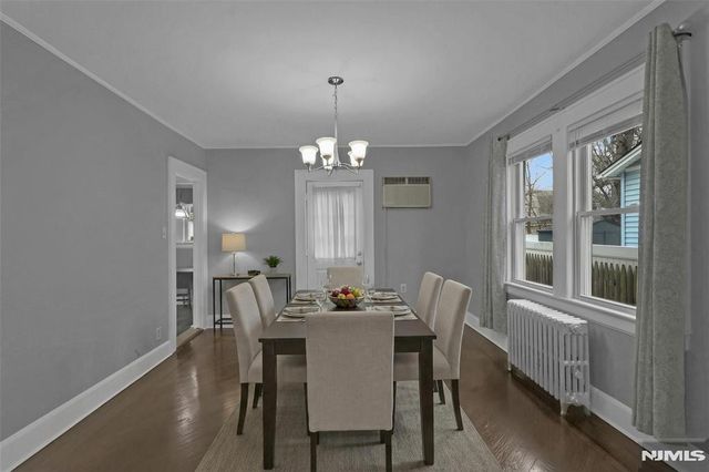 23-25 Varsity Road, Newark, NJ 07106