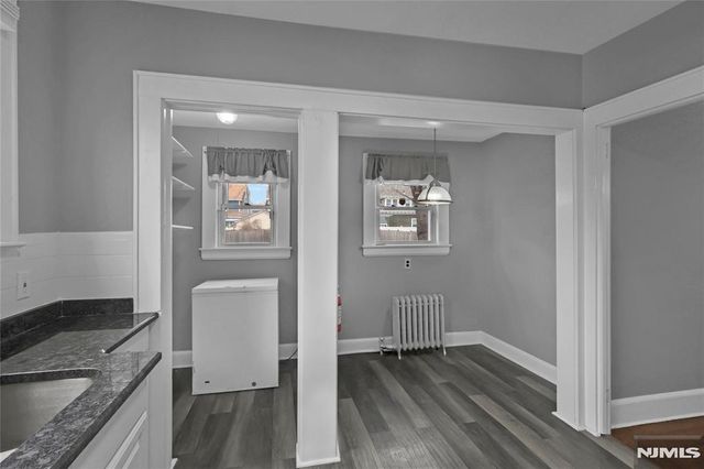 23-25 Varsity Road, Newark, NJ 07106