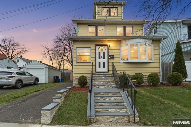 23-25 Varsity Road, Newark, NJ 07106