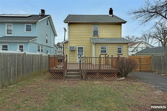 23-25 Varsity Road, Newark, NJ 07106