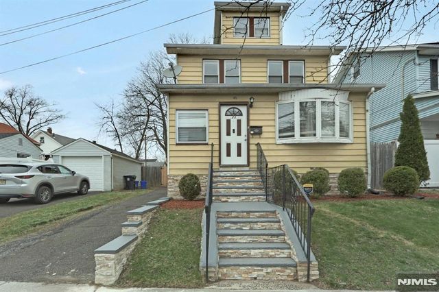 23-25 Varsity Road, Newark, NJ 07106