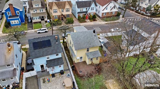 23-25 Varsity Road, Newark, NJ 07106