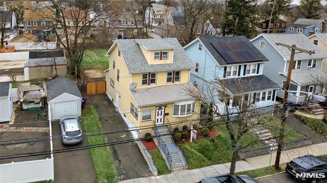 23-25 Varsity Road, Newark, NJ 07106