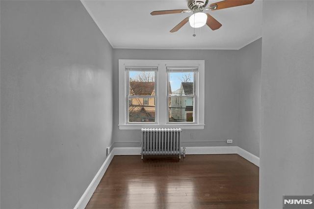 23-25 Varsity Road, Newark, NJ 07106