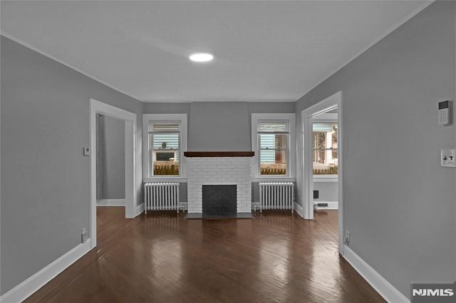 23-25 Varsity Road, Newark, NJ 07106