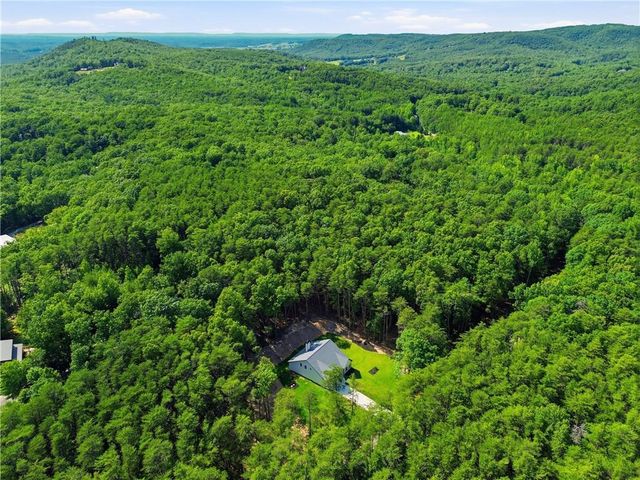 539 E Valley Road NE, Rydal, GA 30171