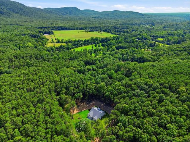 539 E Valley Road NE, Rydal, GA 30171