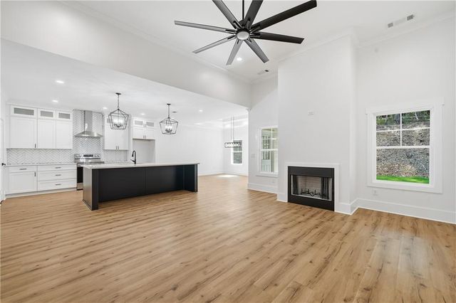 539 E Valley Road NE, Rydal, GA 30171