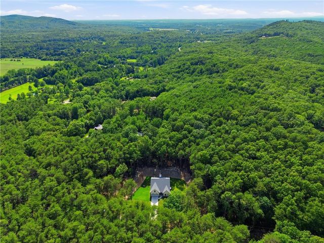 539 E Valley Road NE, Rydal, GA 30171
