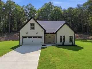 539 E Valley Road NE, Rydal, GA 30171