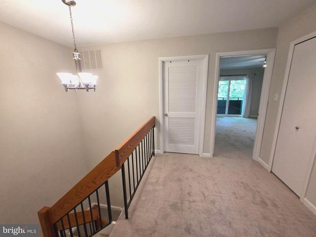 2001 WETHERSFIELD CT, Reston, VA 20191