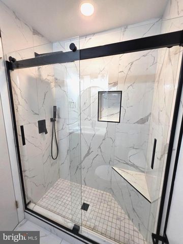 2001 WETHERSFIELD CT, Reston, VA 20191