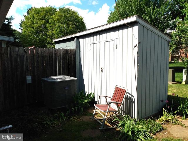39 WILLIAM PENN DR, Chambersburg, PA 17201
