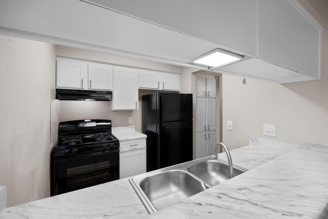 8810 Tallwood Drive 084, Austin, TX 78759