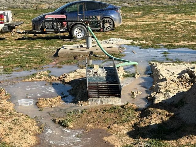 39025 Hervey Road, Hinkley, CA 92347