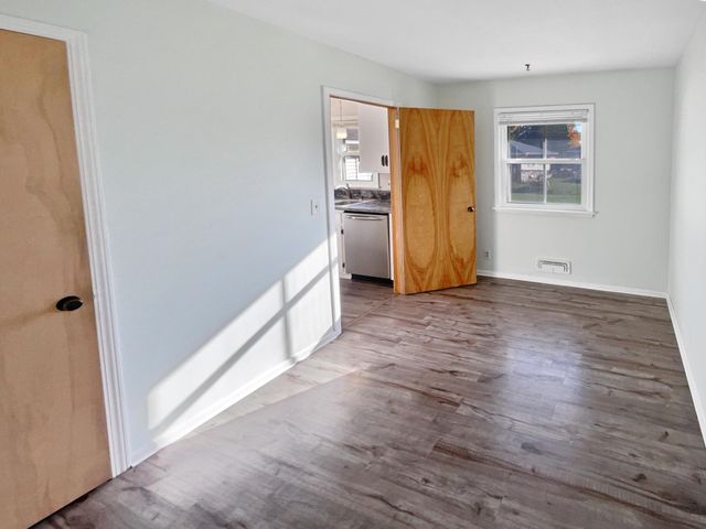 2306 Beam Avenue, North Saint Paul, MN 55109