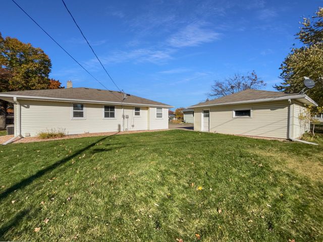 2306 Beam Avenue, North Saint Paul, MN 55109