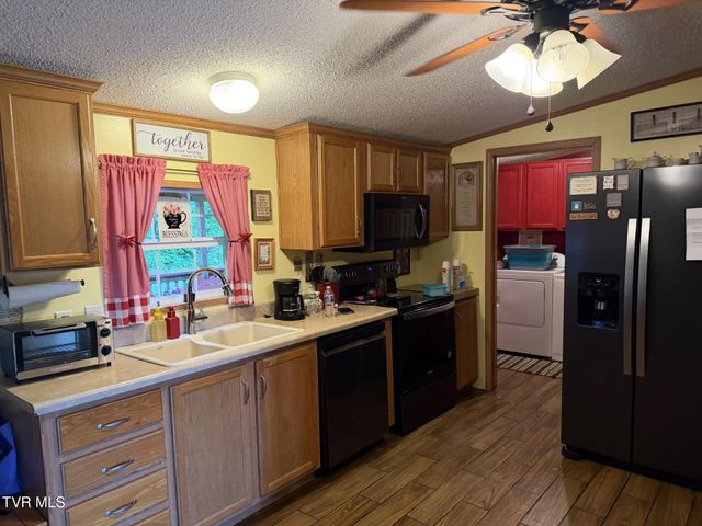 6411 Yellow Poplar Street, Wise, VA 24293