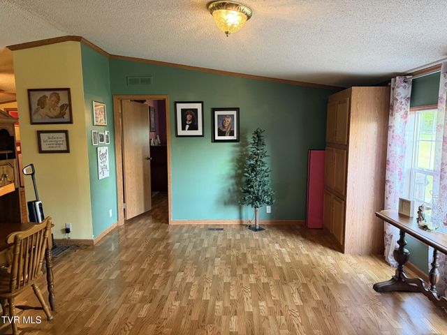 6411 Yellow Poplar Street, Wise, VA 24293