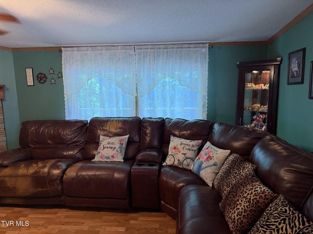 6411 Yellow Poplar Street, Wise, VA 24293