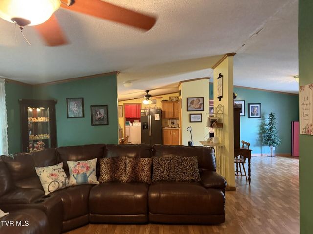 6411 Yellow Poplar Street, Wise, VA 24293