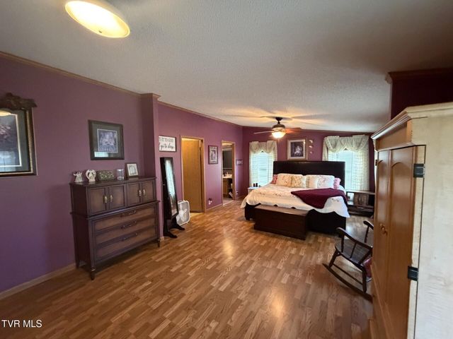 6411 Yellow Poplar Street, Wise, VA 24293
