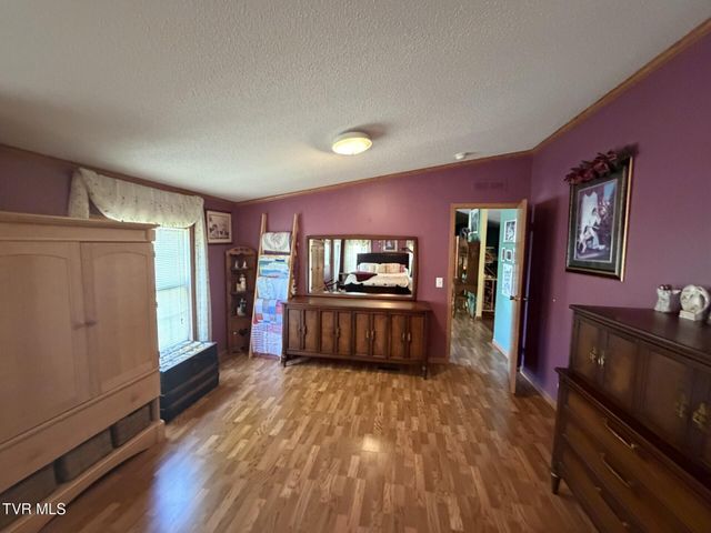 6411 Yellow Poplar Street, Wise, VA 24293