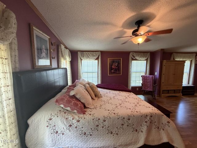 6411 Yellow Poplar Street, Wise, VA 24293