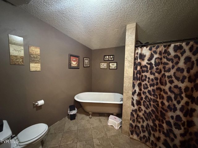 6411 Yellow Poplar Street, Wise, VA 24293