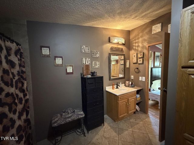 6411 Yellow Poplar Street, Wise, VA 24293