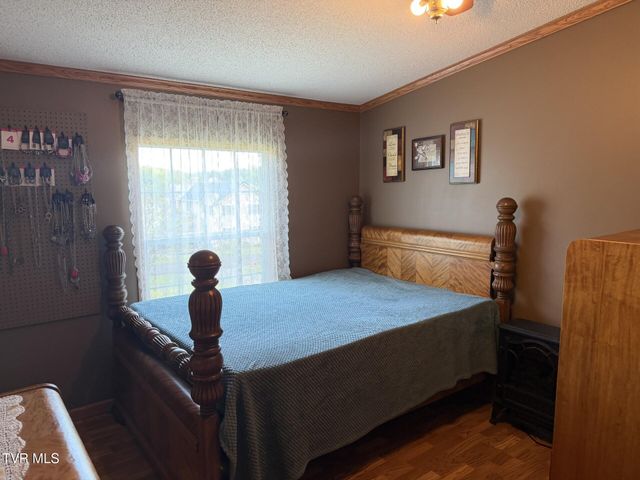 6411 Yellow Poplar Street, Wise, VA 24293