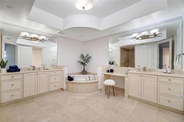 1 N Ocean Blvd 402, Boca Raton, FL 33432