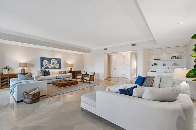 1 N Ocean Blvd 402, Boca Raton, FL 33432