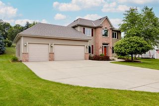 W234N7641 Grey Moss COURT, Sussex, WI 53089