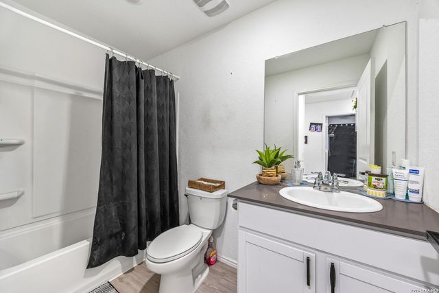 4446 Grassland Pass, San Antonio, TX 78222