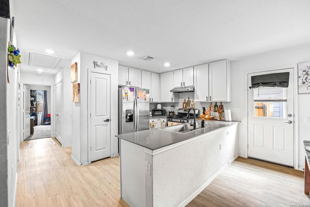 4446 Grassland Pass, San Antonio, TX 78222