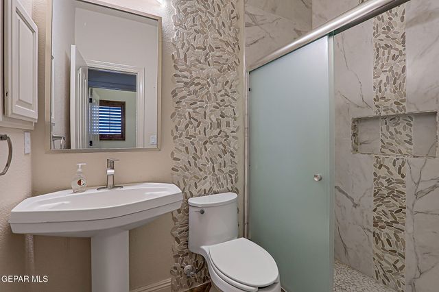 1537 SNOWY PLOVER Street, El Paso, TX 79928